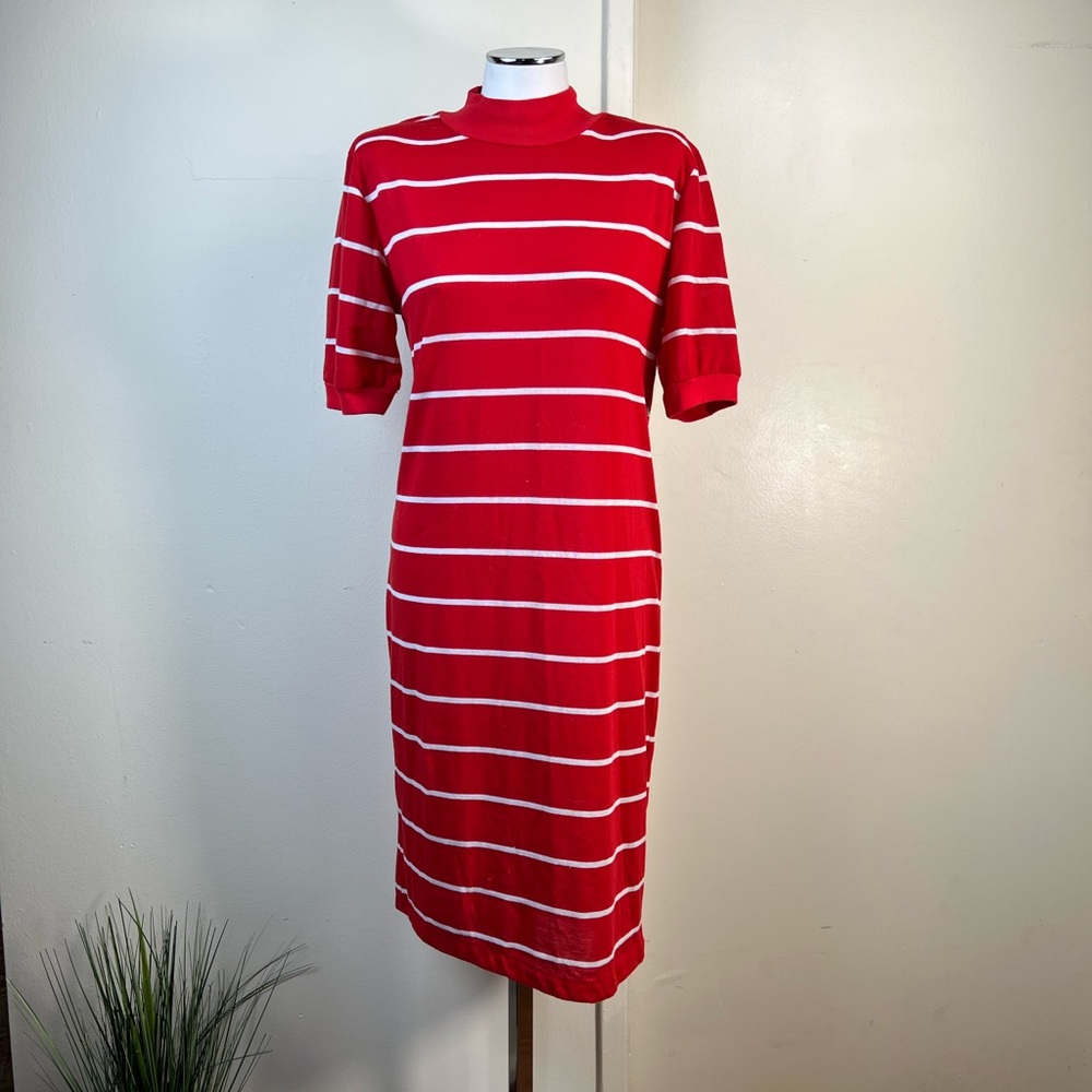 VTG Red & White Stripe Belted T-Shirt Dress - Picture 9 of 14